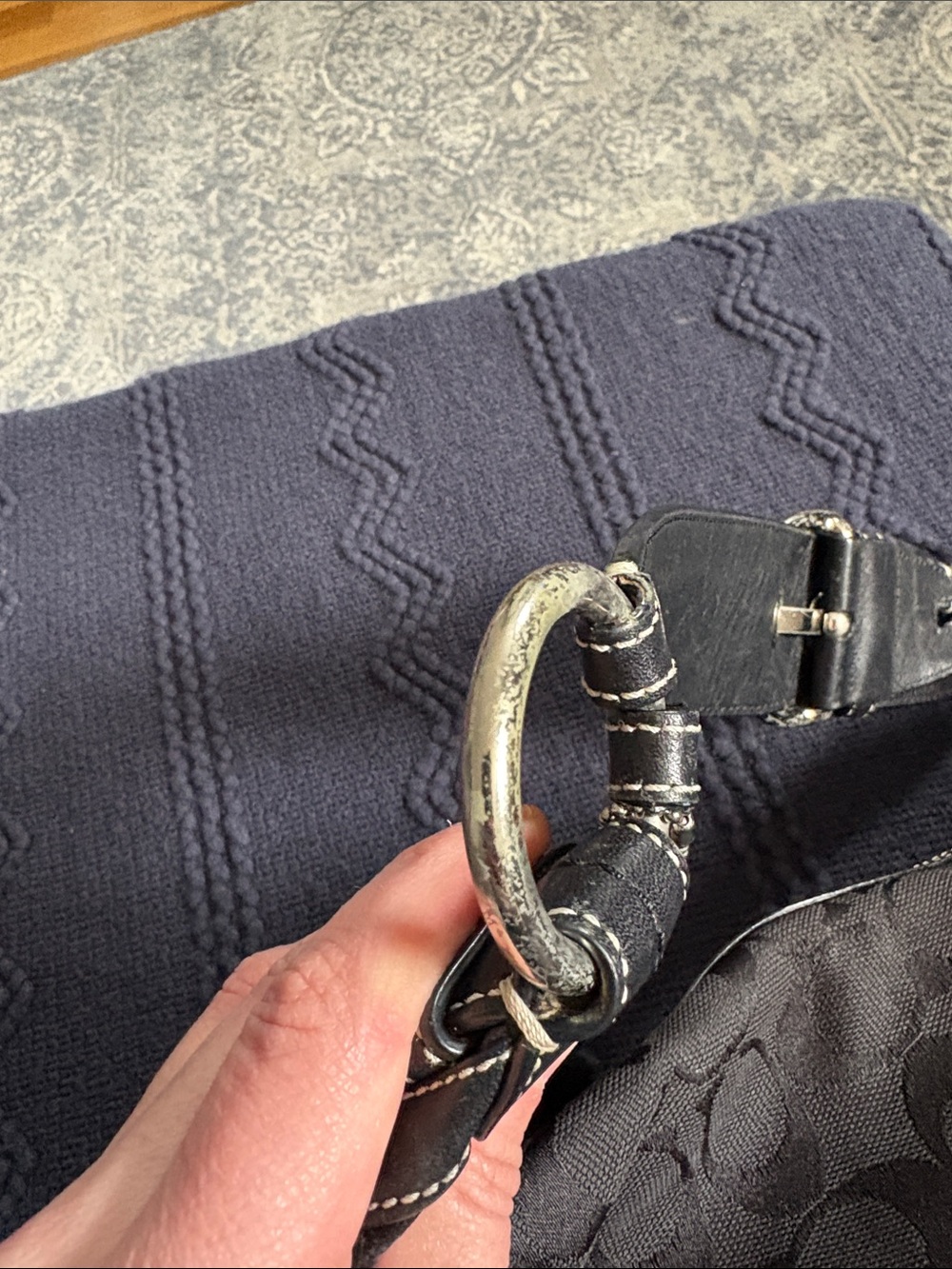 Coach Black Signature Jacquard Hobo Bag with Contrast Stitching and small Wallet - Picture 4 of 7